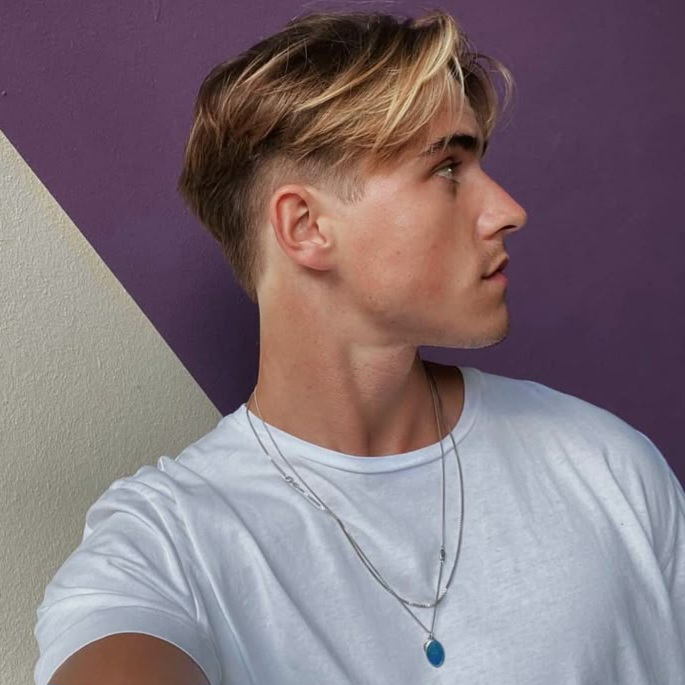 Middle-part-undercut